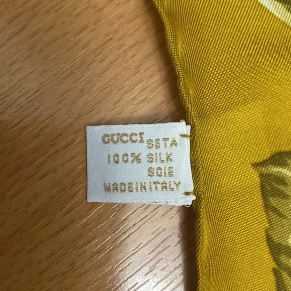 Gucci Scarf - Picture 5 of 6